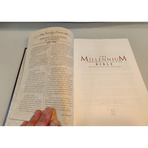 Holy Bible Celebrate Jesus Millennium Bible 2000 Classic King James Version - Picture 8 of 11
